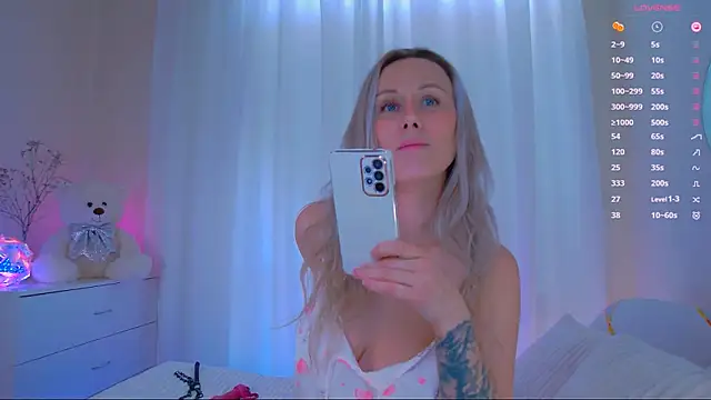 Snapshot of Nika_Bloom chatting on February 2026 07:36:02 AM Nika Bloom online show from February 2026 07:36:02 AM