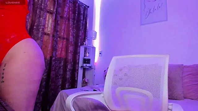 Snapshot of isabela-duran chatting on February 2025 10:06:02 PM isabela-duran online show from February 2025 10:06:02 PM