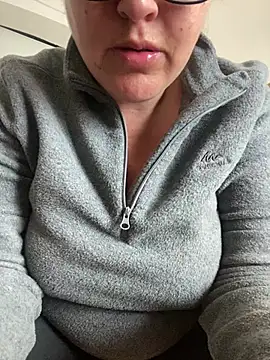 Snapshot of MorbidaMonica01 chatting on February 2026 12:01:02 PM MorbidaMonica01 online show from February 2026 12:01:02 PM