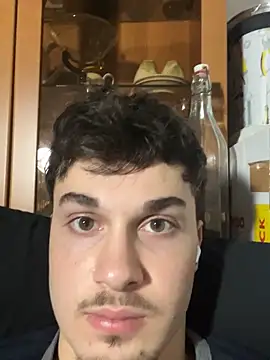 Hank 04 online show from January 2025 11:26:01 PM