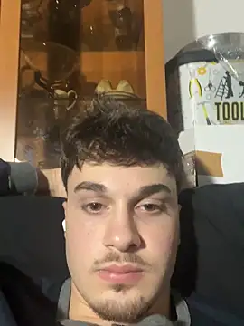 Hank 04 online show from January 2025 12:12:01 AM