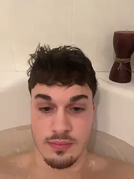 Hank 04 online show from January 2025 06:10:02 PM