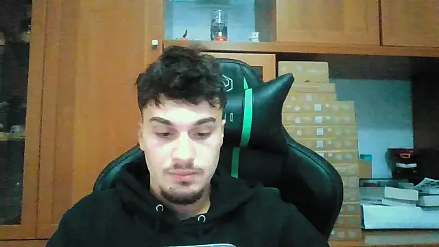 Hank 04 online show from October 2025 02:51:02 PM