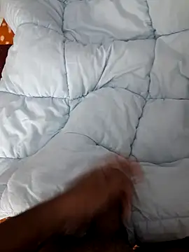 bobyyboyy1 online show from December 2024 11:42:02 AM