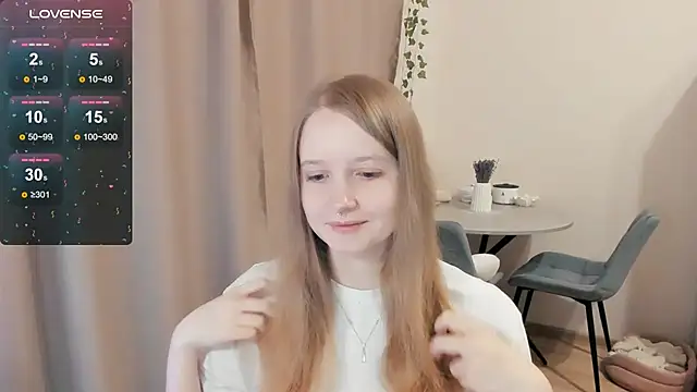 Snapshot of Alyaley chatting on October 2025 11:33:02 AM Alyaley online show from October 2025 11:33:02 AM