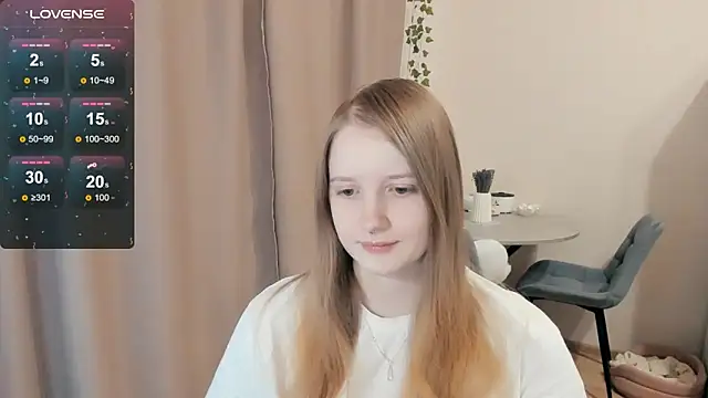 Snapshot of Alyaley chatting on November 2025 12:37:02 PM Alyaley online show from November 2025 12:37:02 PM