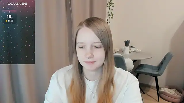 Snapshot of Alyaley chatting on November 2025 05:01:02 PM Alyaley online show from November 2025 05:01:02 PM