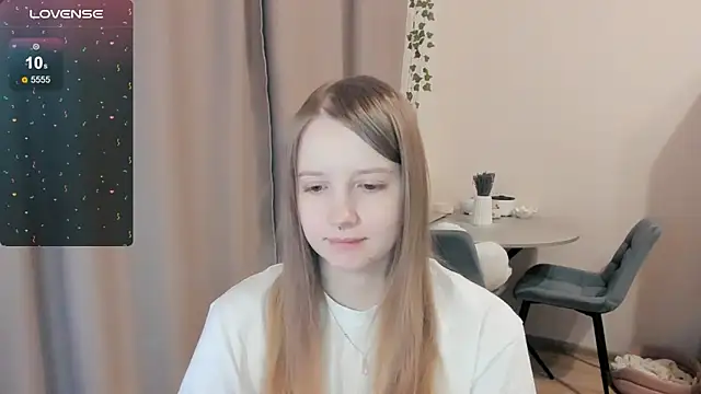 Snapshot of Alyaley chatting on November 2025 01:21:02 PM Alyaley online show from November 2025 01:21:02 PM