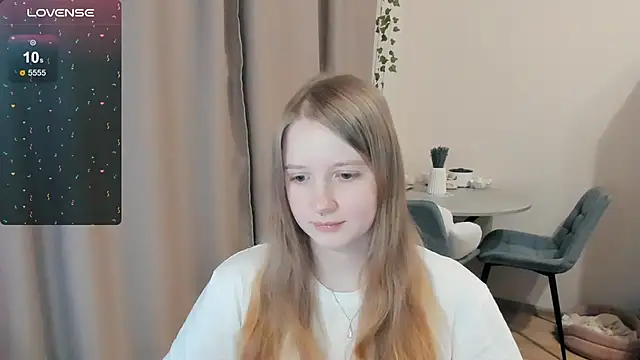 Snapshot of Alyaley chatting on November 2025 12:22:01 AM Alyaley online show from November 2025 12:22:01 AM