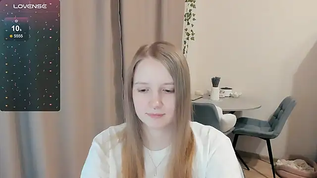 Snapshot of Alyaley chatting on November 2025 06:45:02 AM Alyaley online show from November 2025 06:45:02 AM