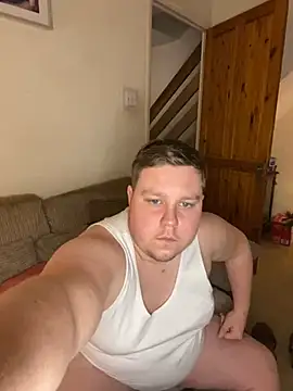 Snapshot of Lukeyboy027 chatting on January 2025 12:13:01 AM Lukeyboy027 online show from January 2025 12:13:01 AM