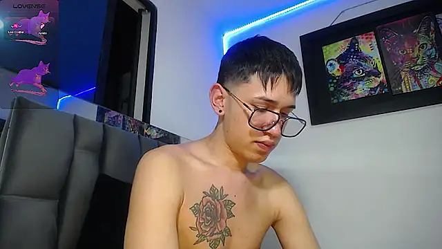 Mr daren  online show from February 2025 01:19:02 AM