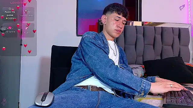 Mr daren  online show from September 2025 05:13:02 PM