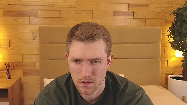 EthanPinkman online show from September 2025 03:50:02 AM