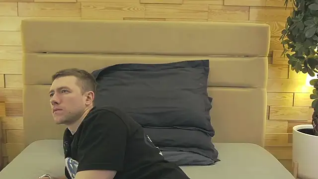 EthanPinkman online show from April 2026 04:12:01 AM