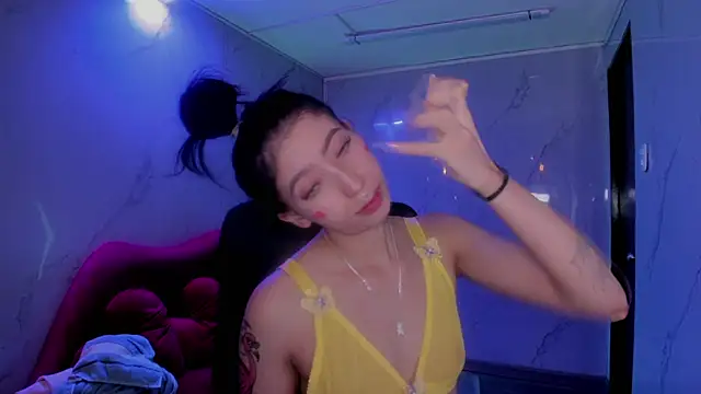 LilithCooperr  online show from April 2026 03:34:01 AM