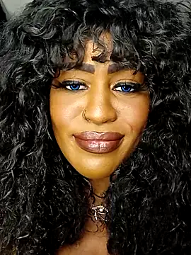 AmazonianMistress online show from December 2025 06:05:01 PM