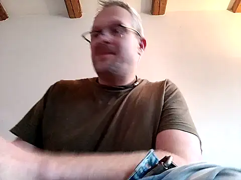 Snapshot of Heidemensch chatting on December 2024 12:23:02 PM Heidemensch online show from December 2024 12:23:02 PM