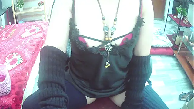 Snapshot of Miu-Le chatting on February 2025 09:36:01 PM Miu-Le online show from February 2025 09:36:01 PM