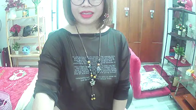 Snapshot of Miu-Le chatting on March 2025 12:21:01 AM Miu-Le online show from March 2025 12:21:01 AM