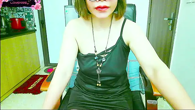 Snapshot of Miu-Le chatting on September 2025 06:19:02 PM Miu-Le online show from September 2025 06:19:02 PM