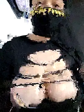 Snapshot of shirazz_najmm chatting on November 2025 02:24:02 PM shirazz najmm online show from November 2025 02:24:02 PM