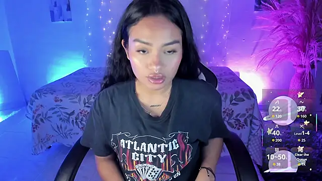 Riana Kean online show from December 2025 08:27:01 PM