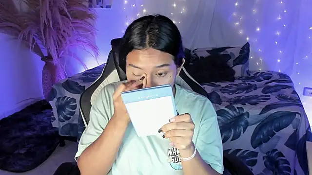 Riana Kean online show from April 2026 03:22:02 AM