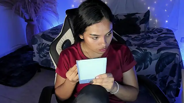 Riana Kean online show from April 2026 01:45:01 AM