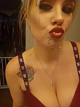 ellieconradxo online show from December 2024 03:48:02 AM