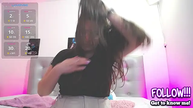 horny-juliette online show from March 2026 03:28:02 PM