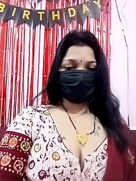 Snapshot of Beauty-khan chatting on February 2025 05:20:01 PM Beauty-khan online show from February 2025 05:20:01 PM