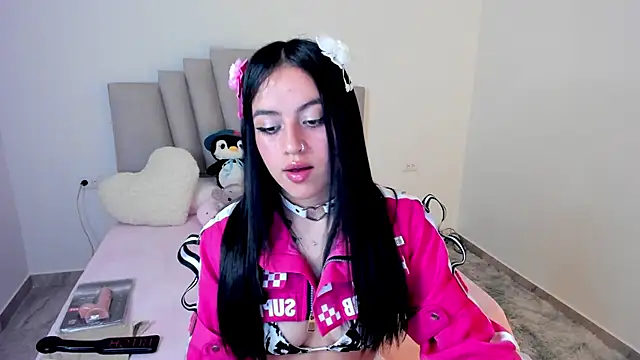 Snapshot of Alli_cooper chatting on March 2025 07:42:02 PM Alli cooper online show from March 2025 07:42:02 PM