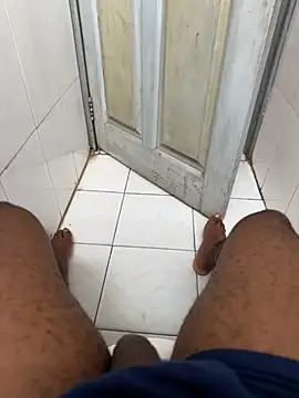 Snapshot of Black-mamba-madingo chatting on November 2025 11:01:02 AM Black-mamba-madingo online show from November 2025 11:01:02 AM