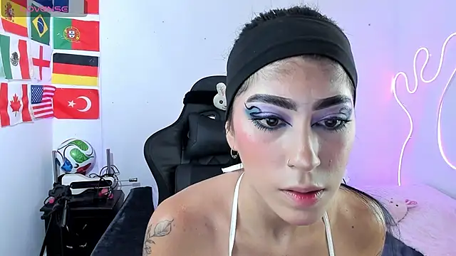 Snapshot of chaymae_nah_ chatting on June 2026 12:52:02 AM chaymae nah online show from June 2026 12:52:02 AM