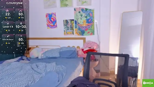 HanahCute online show from October 2025 12:14:01 AM