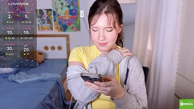 HanahCute online show from November 2025 03:34:01 PM