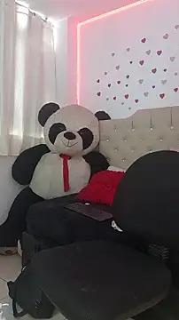 Snapshot of ameliefederline11 chatting on February 2026 03:08:01 PM ameliefederline11 online show from February 2026 03:08:01 PM