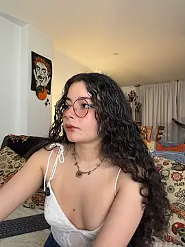 Antoniart  online show from February 2026 03:01:01 AM