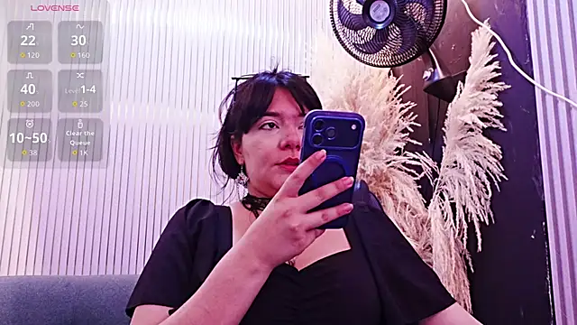 AmberGreyy  online show from July 2026 04:57:02 PM