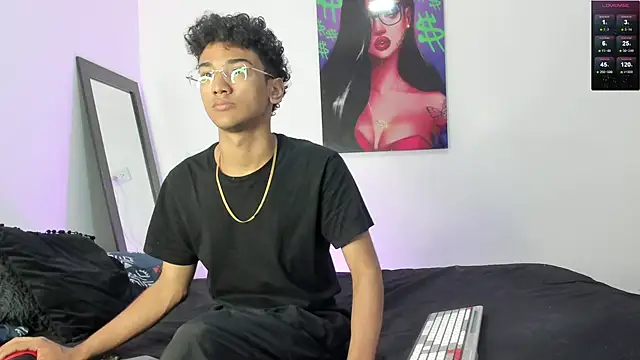 harrytwink18 online show from February 2025 01:48:02 PM