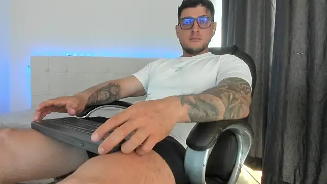 Teilor Creed online show from March 2026 07:19:01 PM