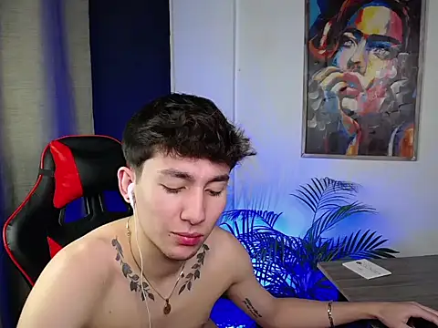 Snapshot of SebasstianGrand chatting on March 2025 05:33:02 AM SebasstianGrand online show from March 2025 05:33:02 AM