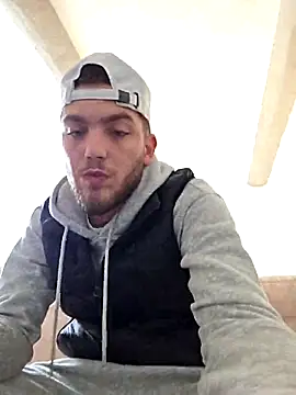 Snapshot of incr18 chatting on February 2026 11:16:01 AM incr18 online show from February 2026 11:16:01 AM