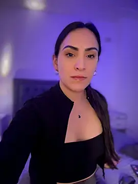 Snapshot of alessandra-a chatting on July 2026 03:25:02 AM alessandra-a online show from July 2026 03:25:02 AM