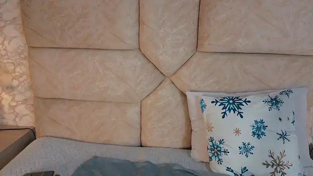 amatista  smith online show from December 2025 09:21:02 PM