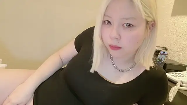 Snapshot of NANAchan_R chatting on February 2025 11:38:02 AM NANAchan R online show from February 2025 11:38:02 AM