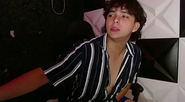 Snapshot of Dani_cumboy chatting on February 2025 03:22:01 AM Dani cumboy online show from February 2025 03:22:01 AM