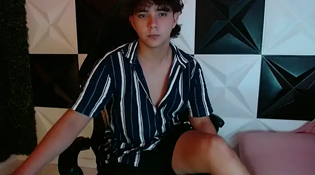 Snapshot of Dani_cumboy chatting on February 2025 02:23:01 AM Dani cumboy online show from February 2025 02:23:01 AM