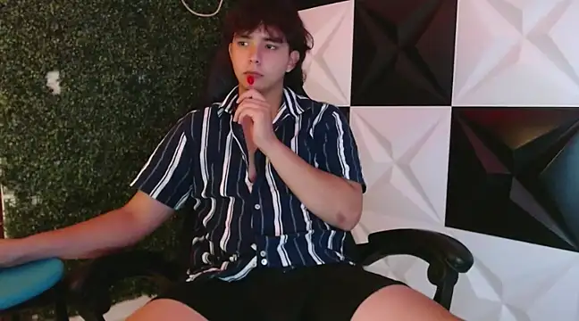 Snapshot of Dani_cumboy chatting on February 2025 03:31:02 AM Dani cumboy online show from February 2025 03:31:02 AM